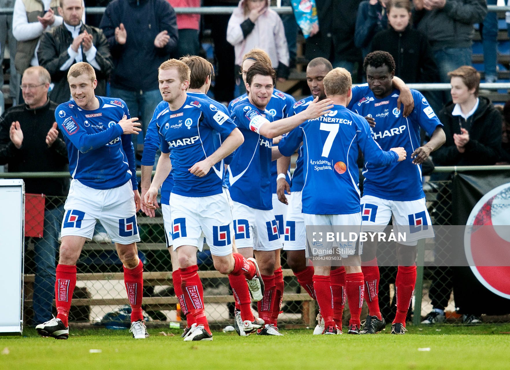 Etuwe Prince Eboagwu, Åtvidaberg, gör 1-0. Jubel
