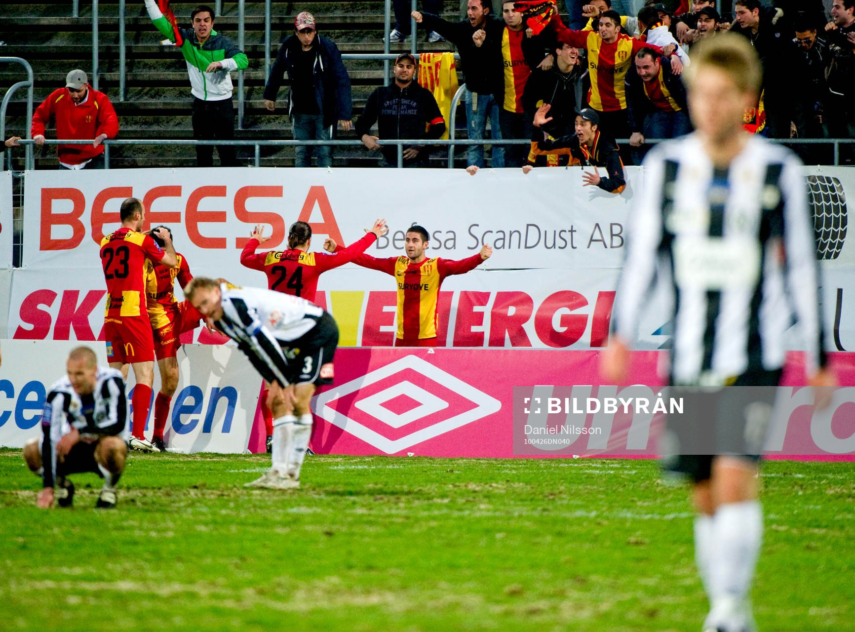 Robert Massi, Syrianska, jubel. Depp, Landskrona