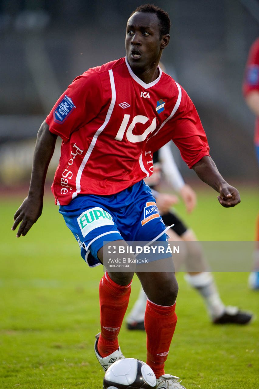 Oliver Karekezi