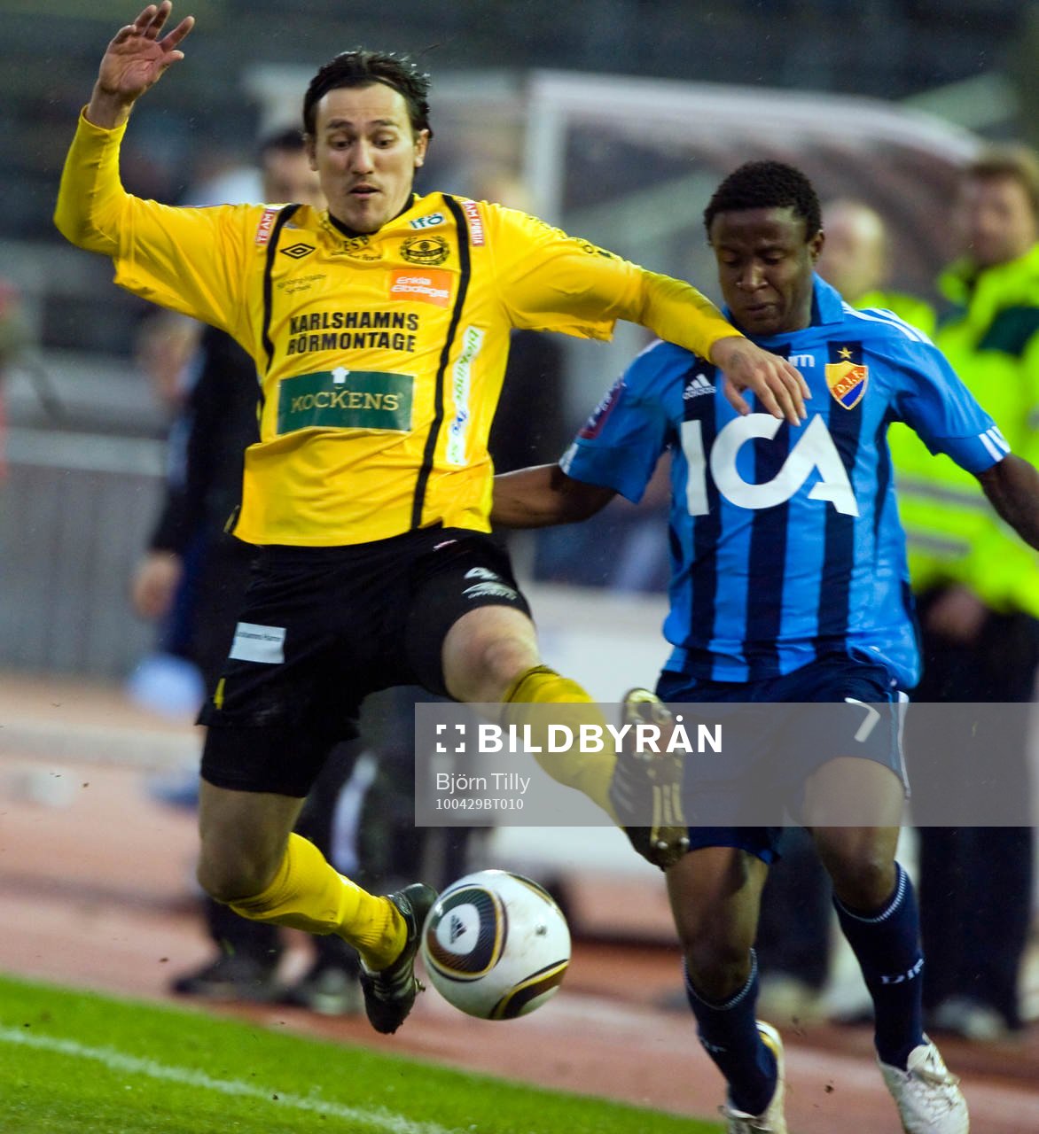 Daniel Ivanovski, Mjällby och Kennedy Igboananike,