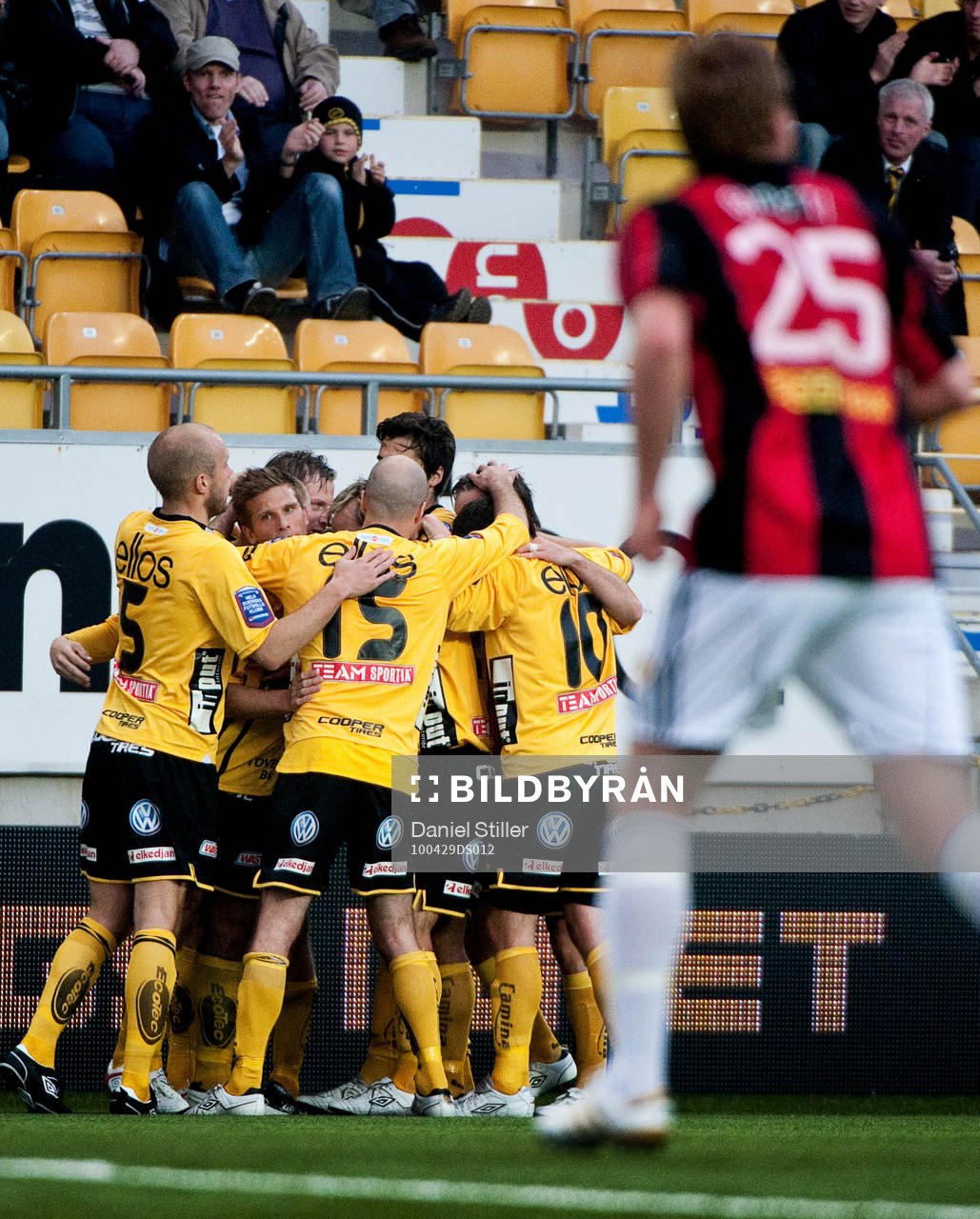 Johan Larsson, Elfsborg, gör 1-0. Jubel. John Guidetti,