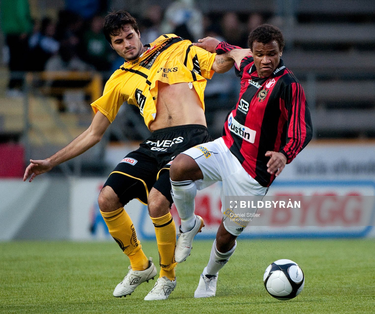 Serge-Junior Ngouali, Brommapojkarna. Denni Avdic, Elfsborg