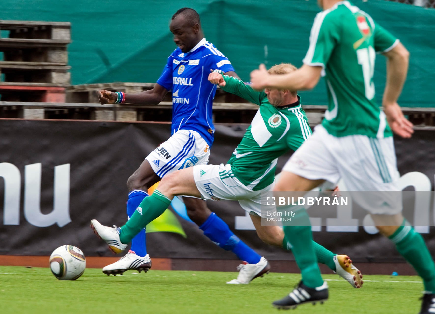 Aziz Corr-Nyang, Sundsvall och Patrick Pupparo, Väsby