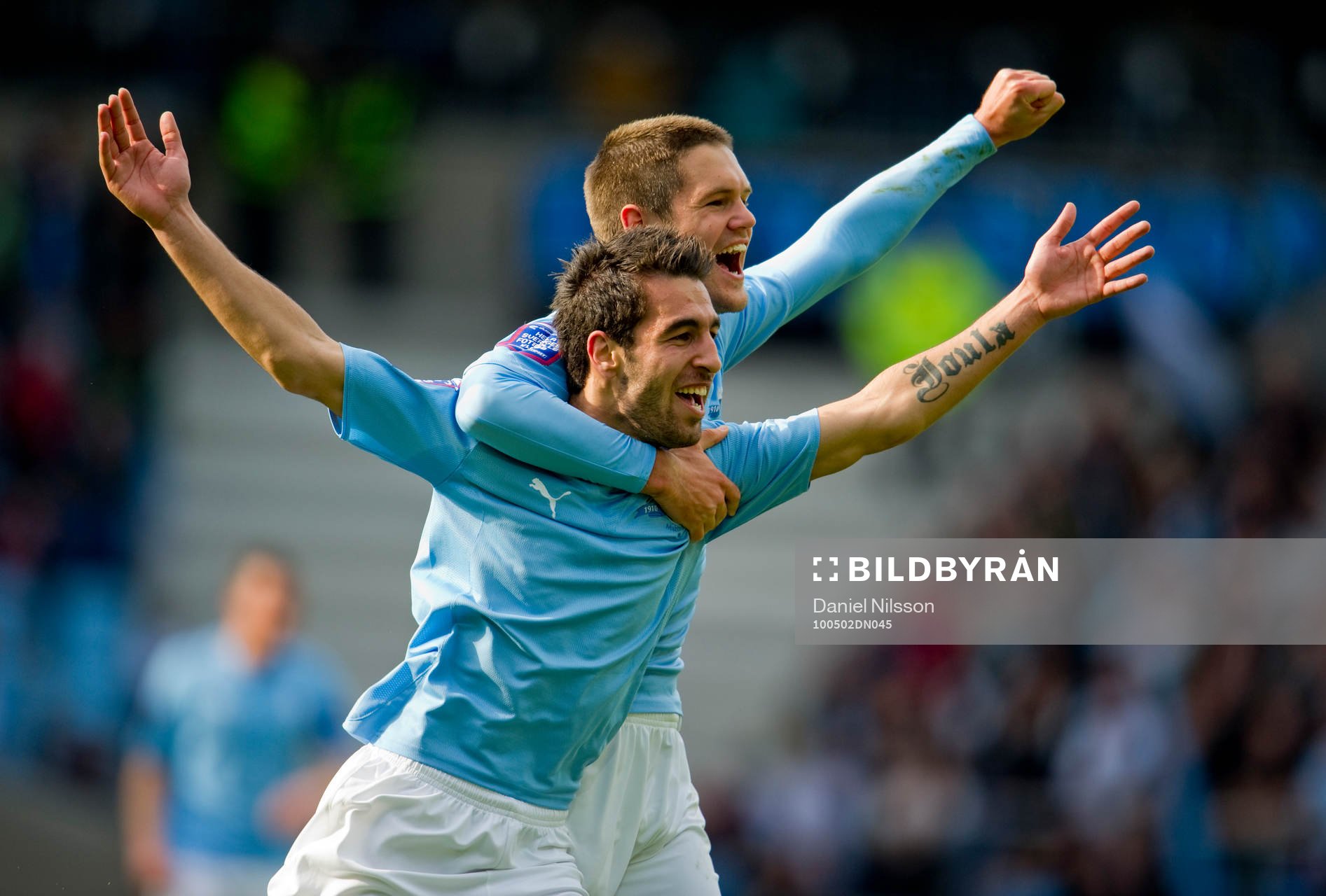Jimmy Durmaz har gjort mål, jubel med Ivo Pekalski