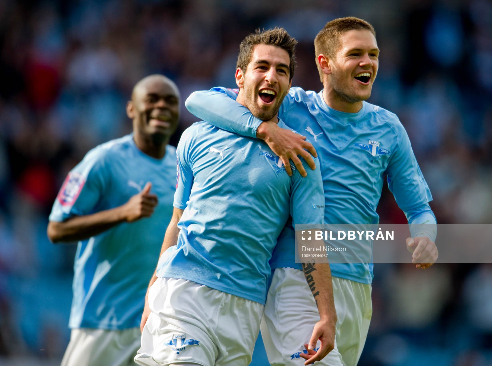 Jimmy Durmaz har gjort mål, jubel med Ivo Pekalski och