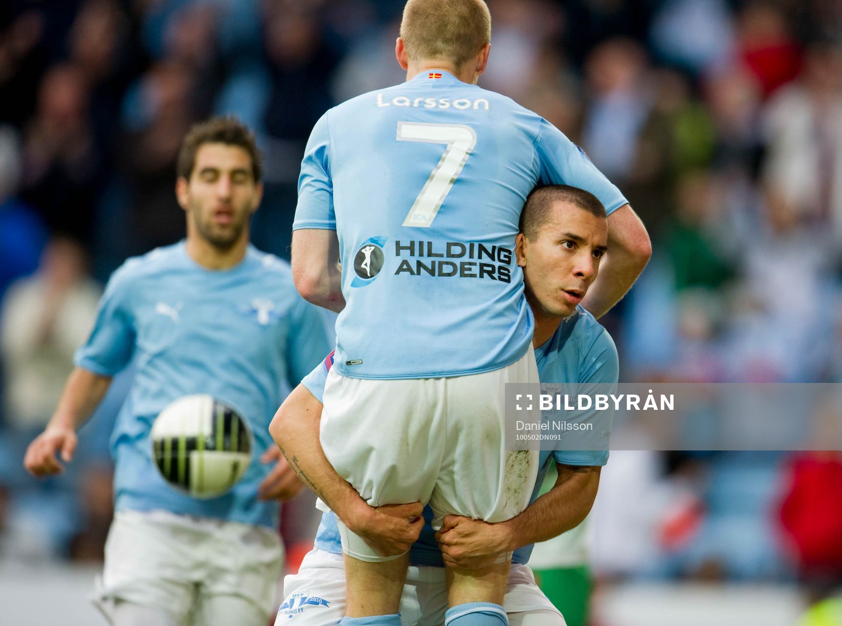 Guillermo Molins, Malmö har gjort 2-0. Jubel med Daniel
