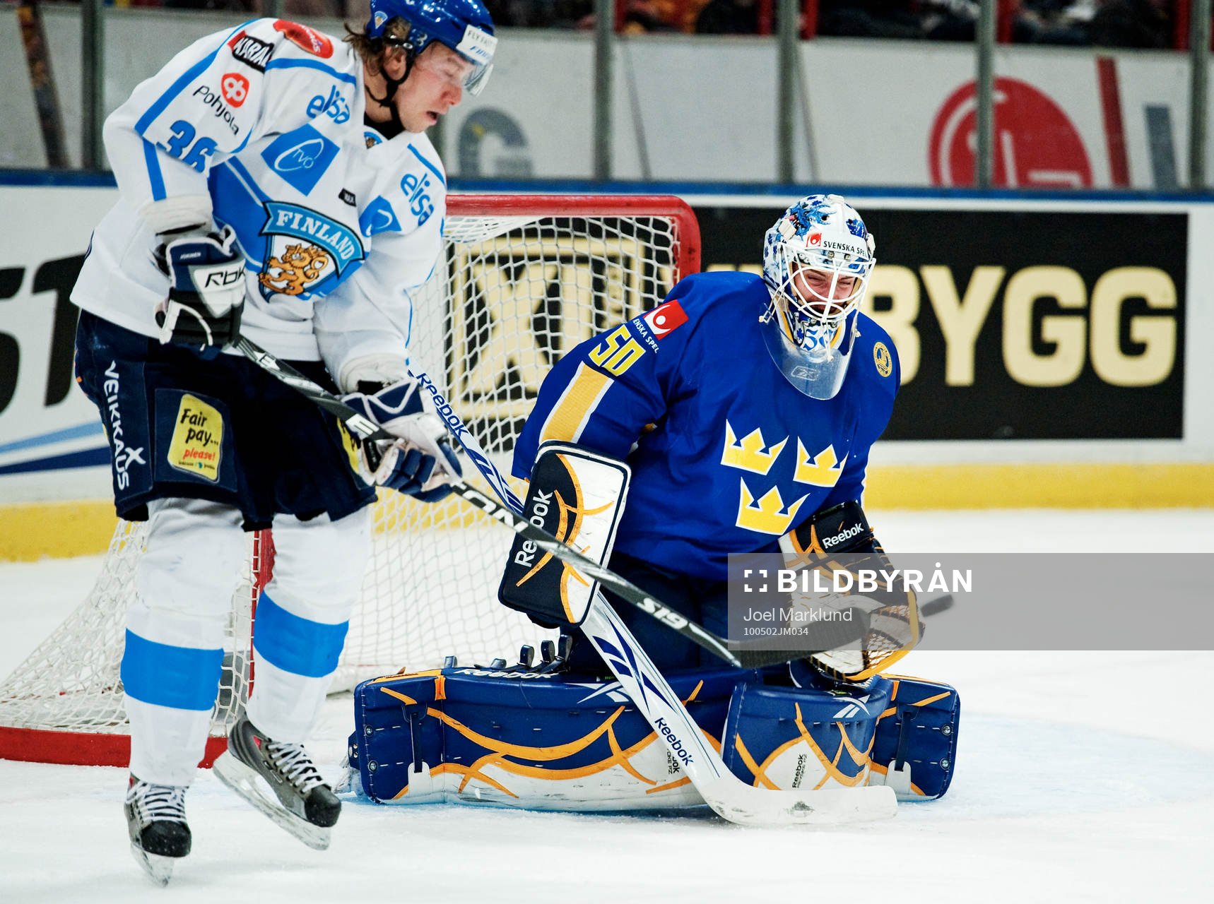 Jussi Jokinen, Finland, oroar framför Jonas Gustavsson,