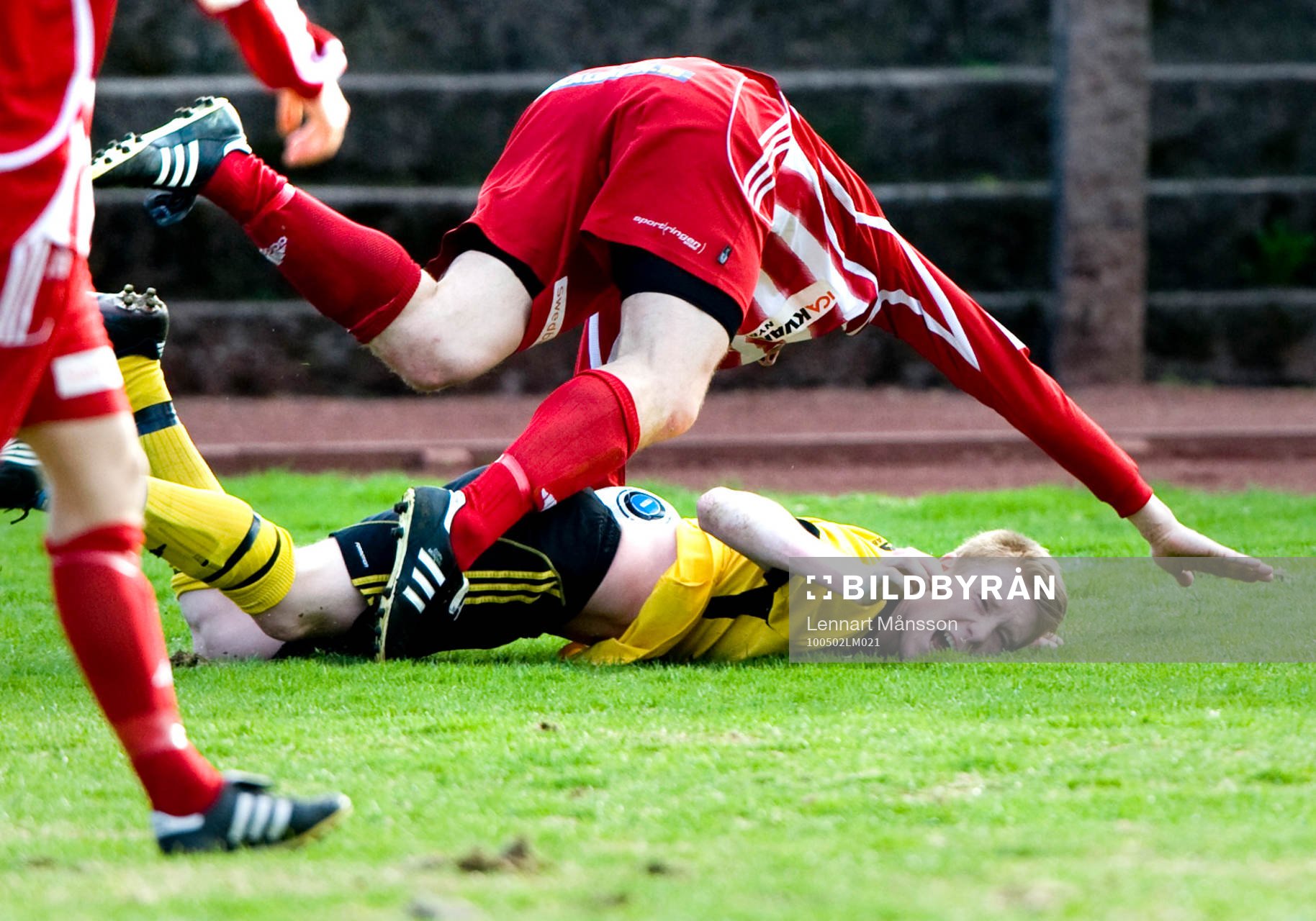 Joel Svensson, Hässleholm, trycks ner