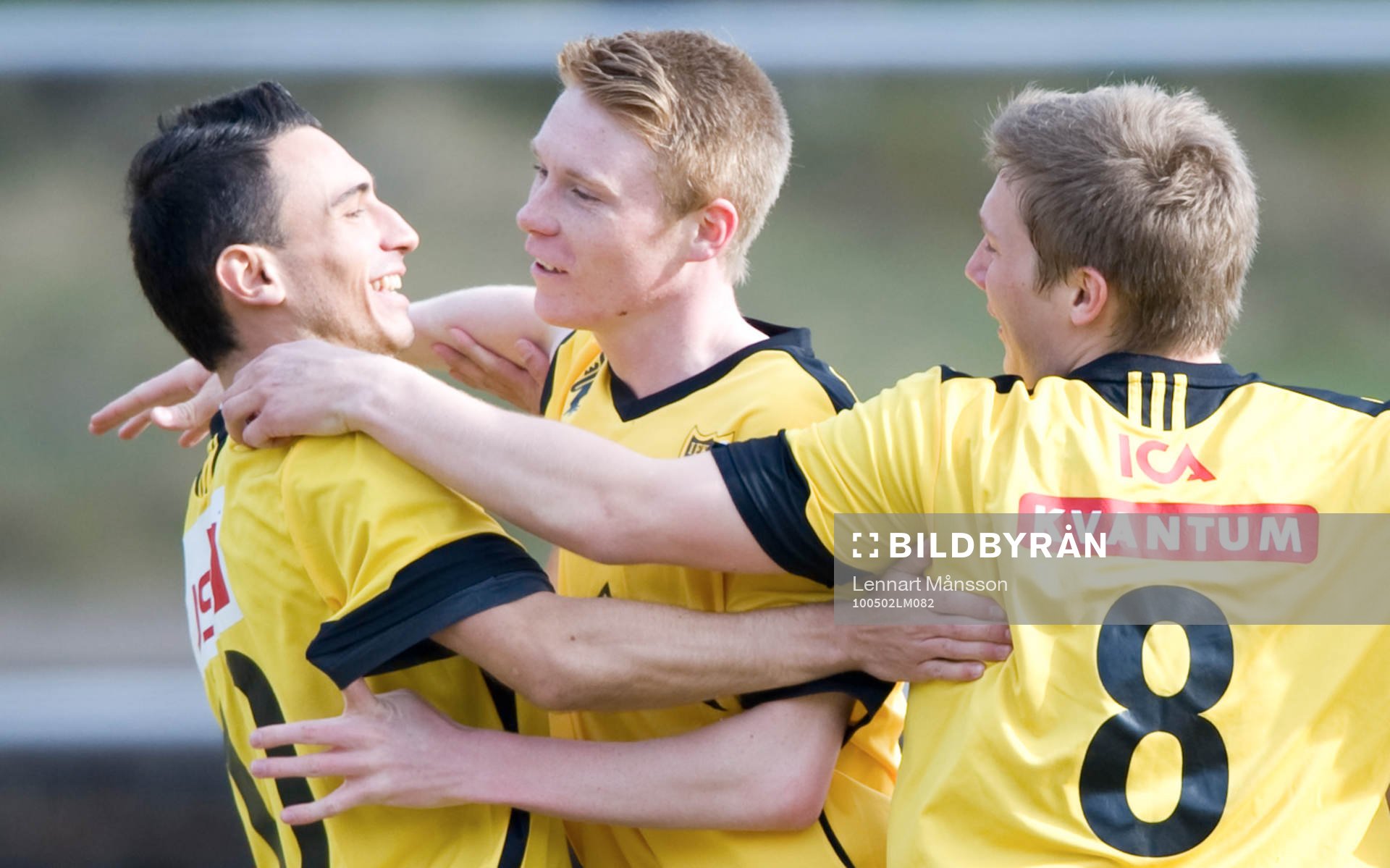 0-1 Joel Svensson, som grattas av Burim Rexhepi, som