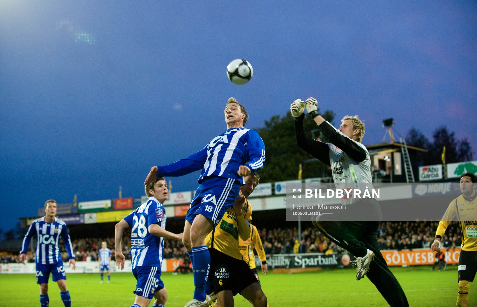 Pär Eriksson, Göteborg, Mattias Asper, målvakt, Mjällby