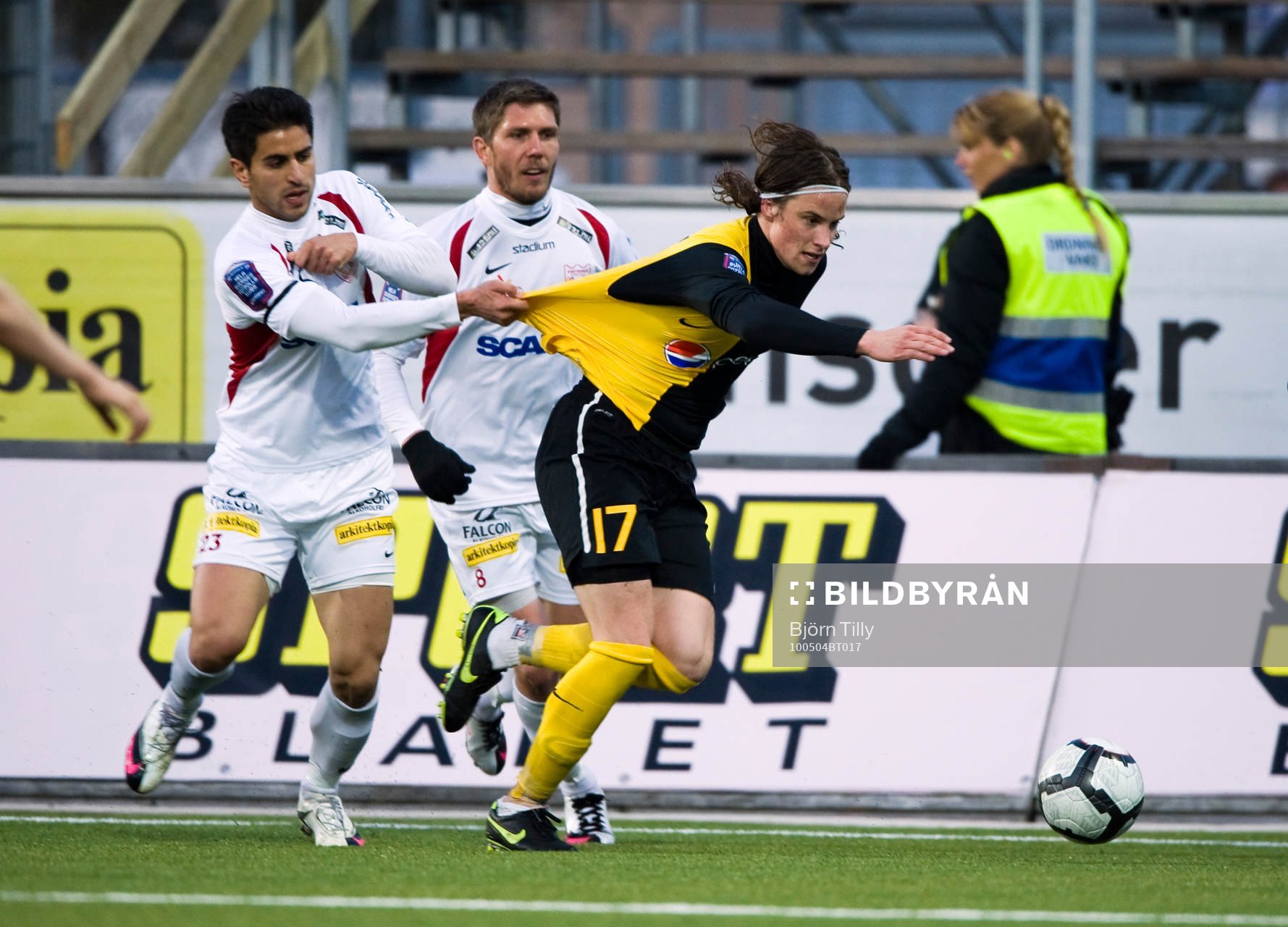 Ilyas Merkes, Dennis Östlundh, Assyriska och 0-1