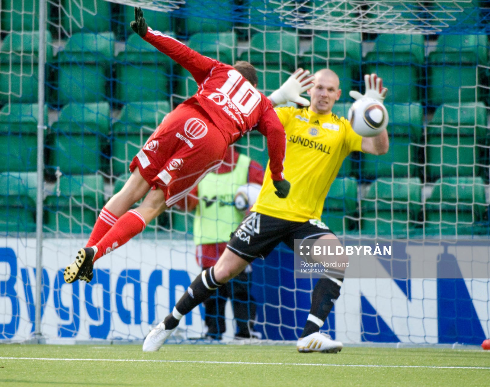 Peter Samuelsson, Degerfors nickar in 1-2