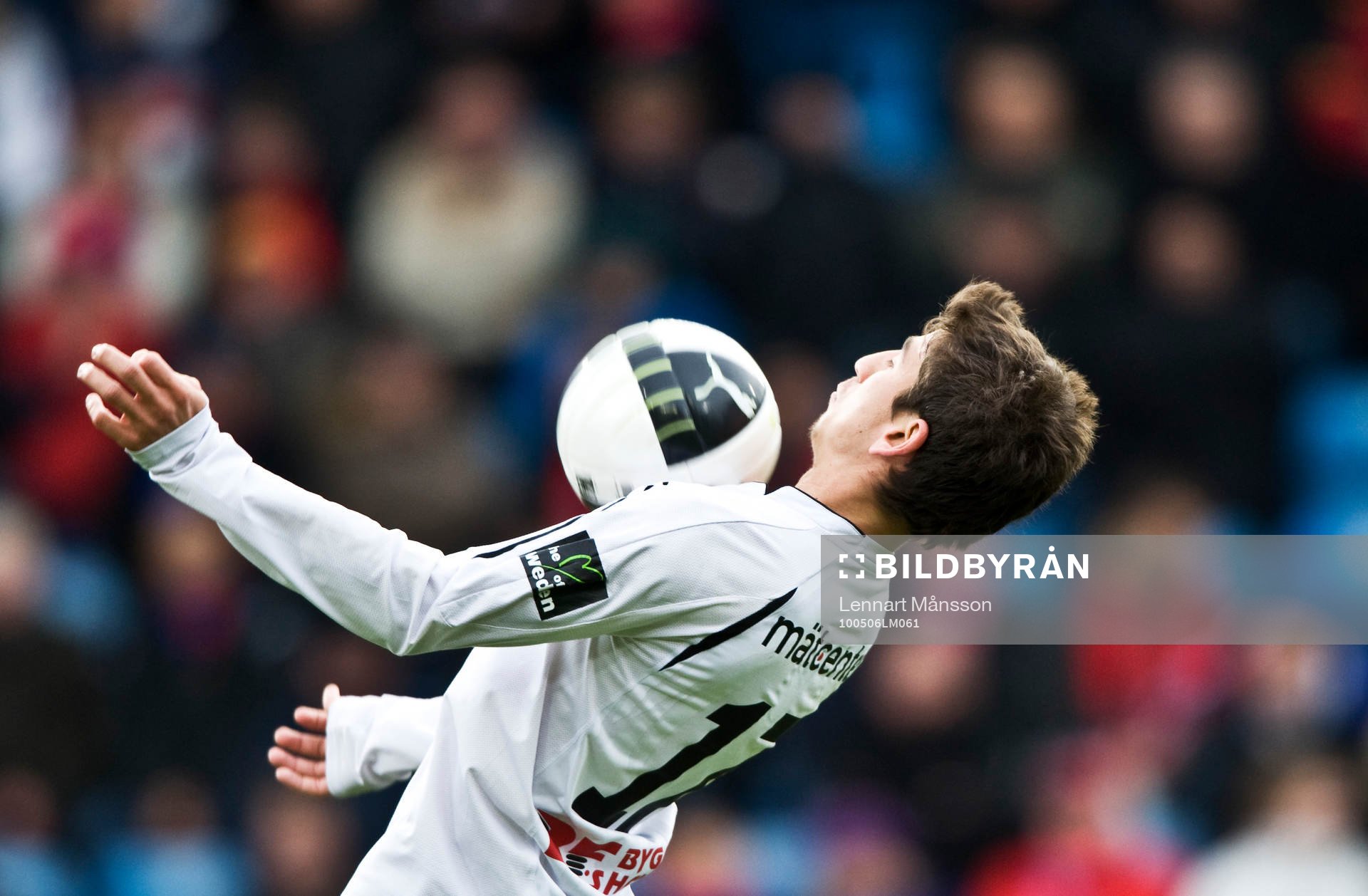 Alejandro Bedoya. Nedtagning, bröst