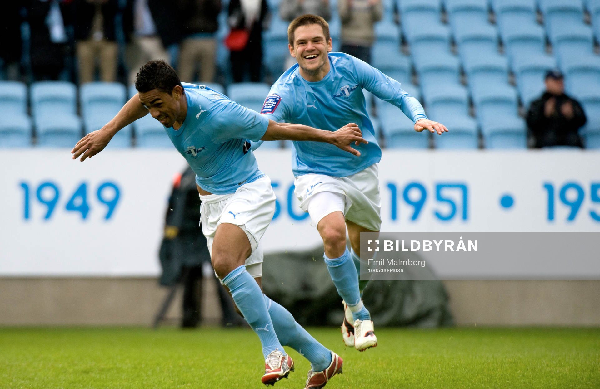 Ivo Pekalski, Malmö, försöker fånga Wilton Figueiredo.