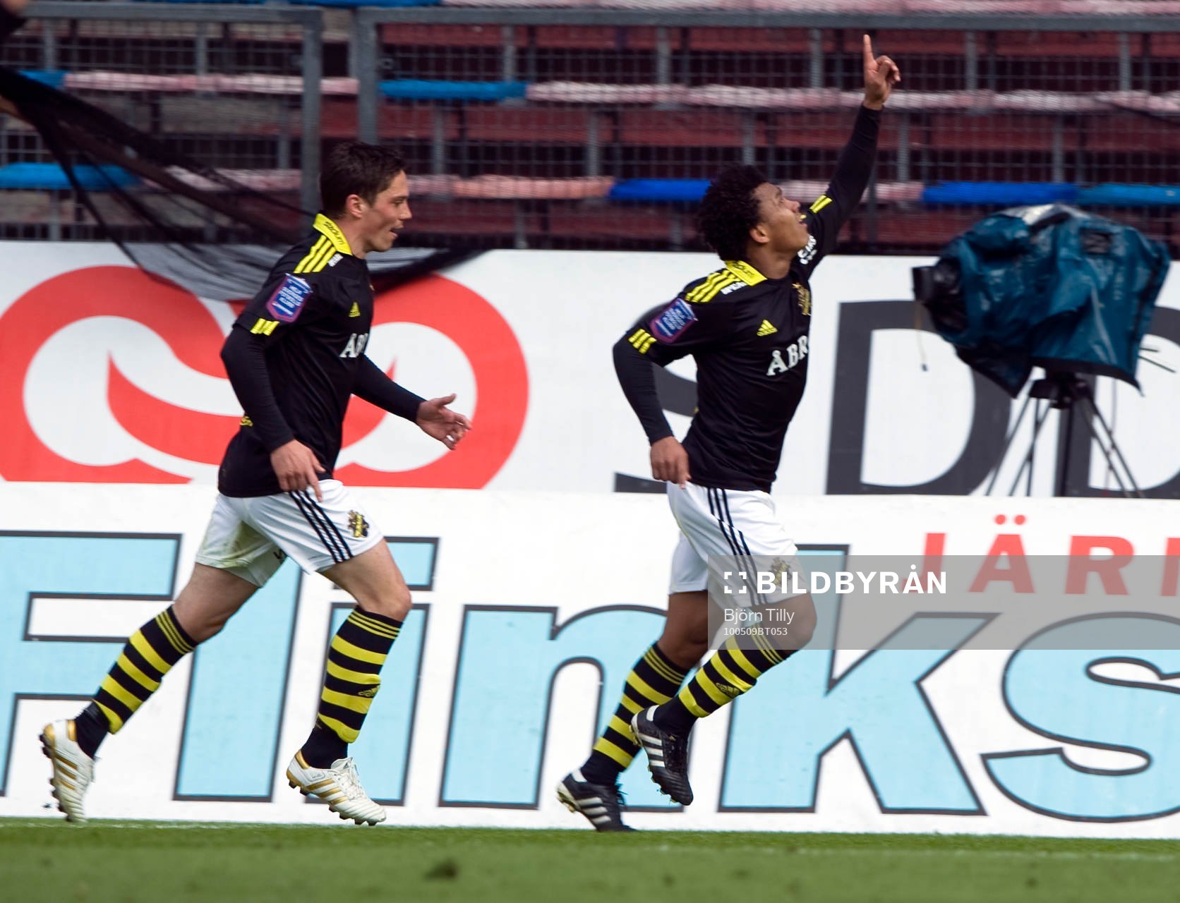 Miran Burgic och Antonio Flávio, AIK, jubel