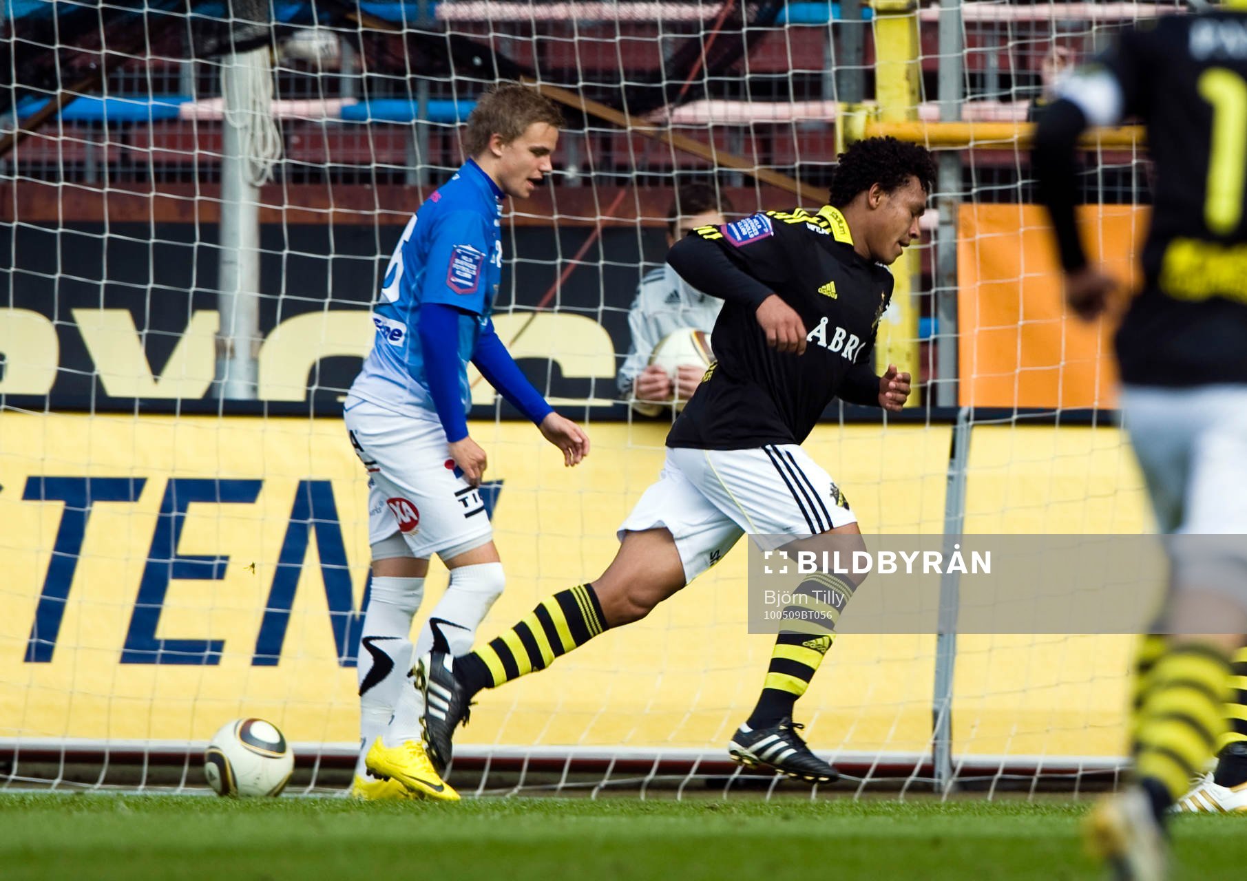 Antonio Flávio, AIK lurar Viktor Noring, målvakt,