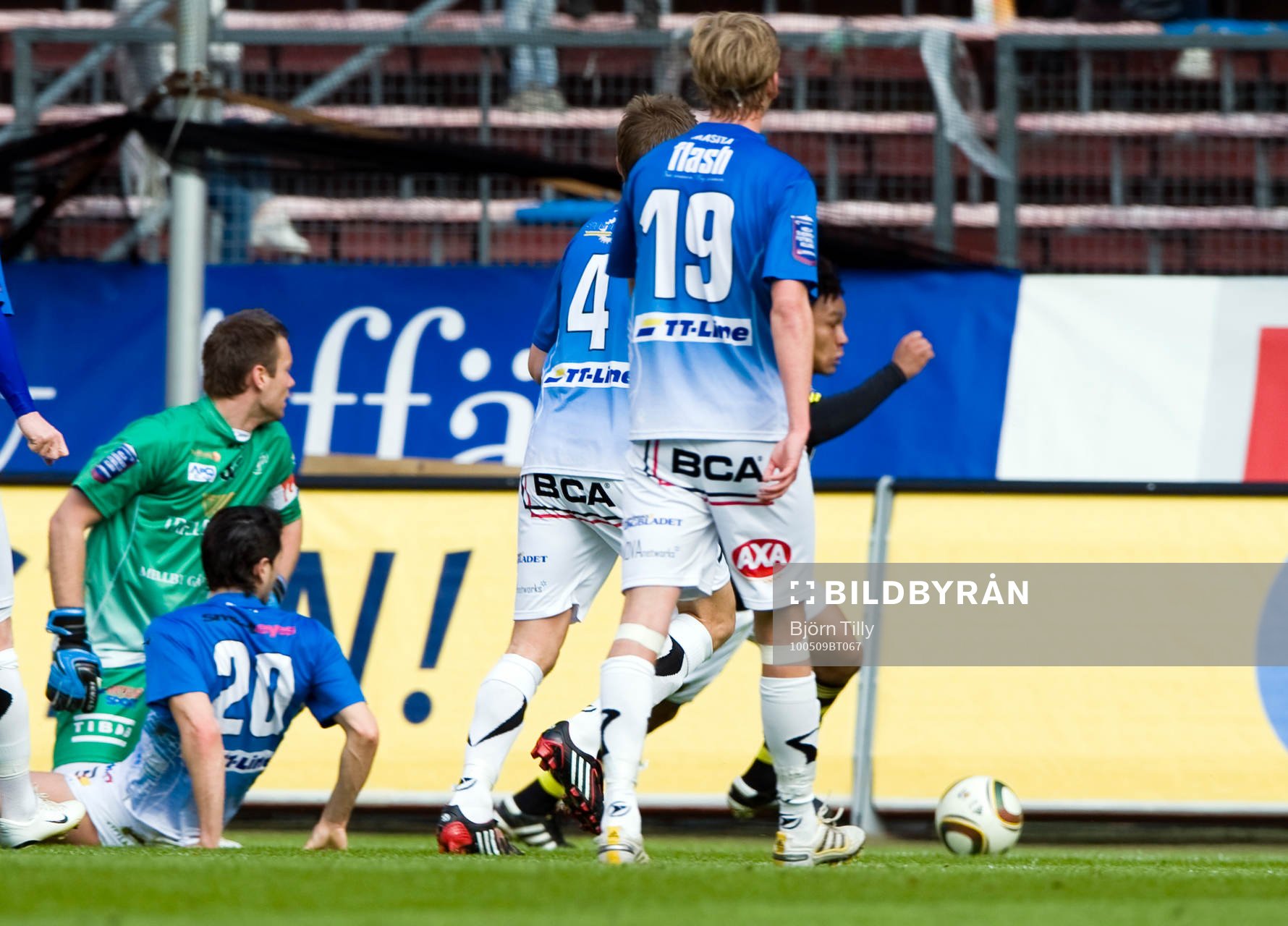 Antonio Flávio, AIK lurar Viktor Noring, målvakt,