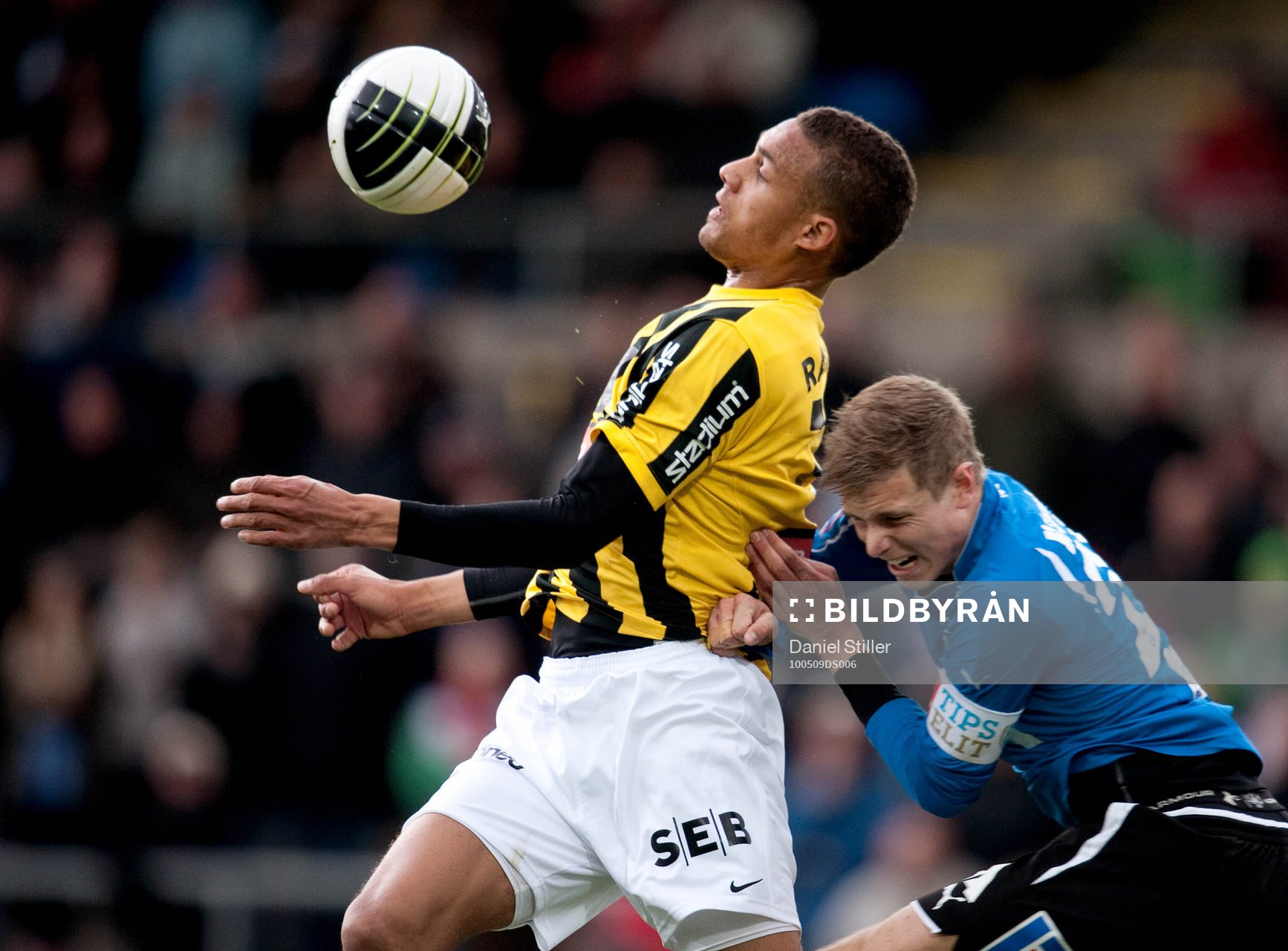 Mathias Ranégie, Häcken. Richard Magyar, Halmstad