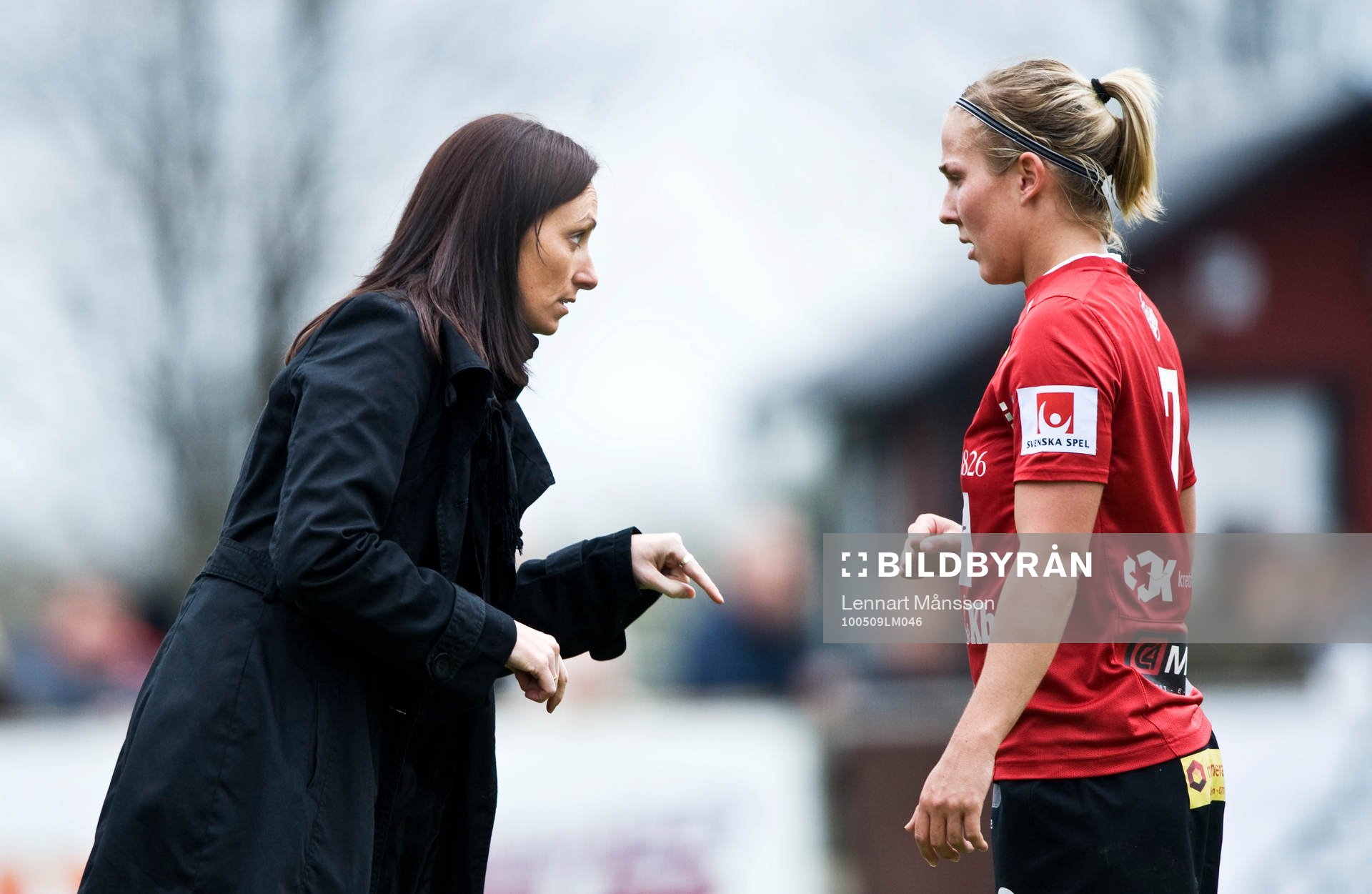 Elisabet Gunnarsdottir, tränare och Kirsty Yallop