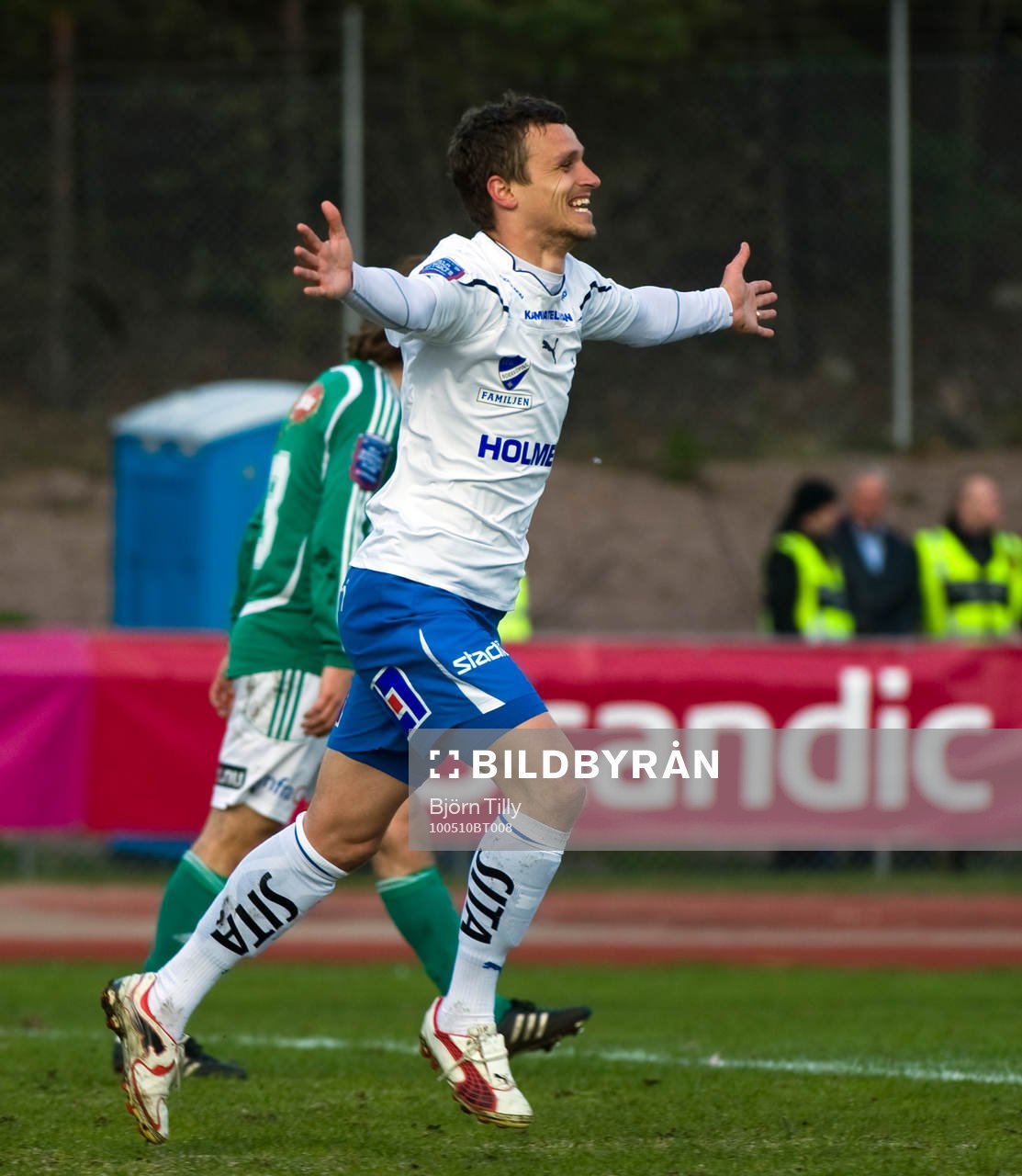 Sphetim Hasani,  Norrköping, jubel