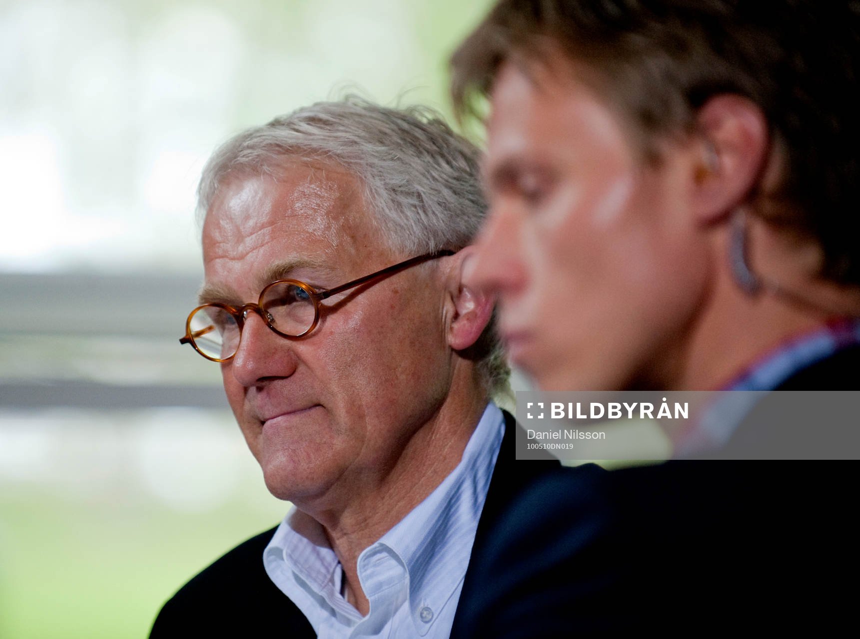  Morten Olsen, förbundskapten Danmark tar ut den danska VM-truppen. Den fd spelaren Martin Laursen jobbar numera för TV.