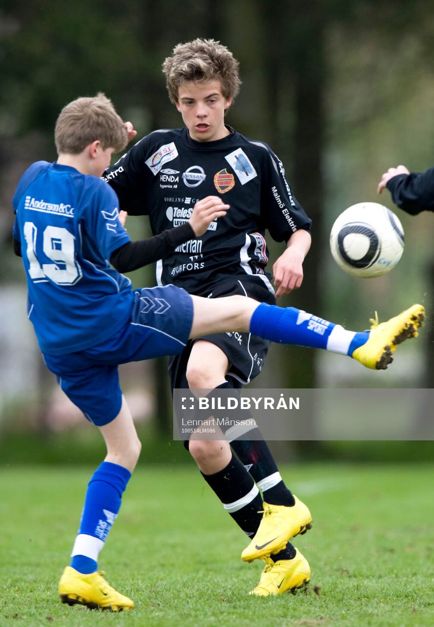 Pojkar 14 år, Asarum - Bara