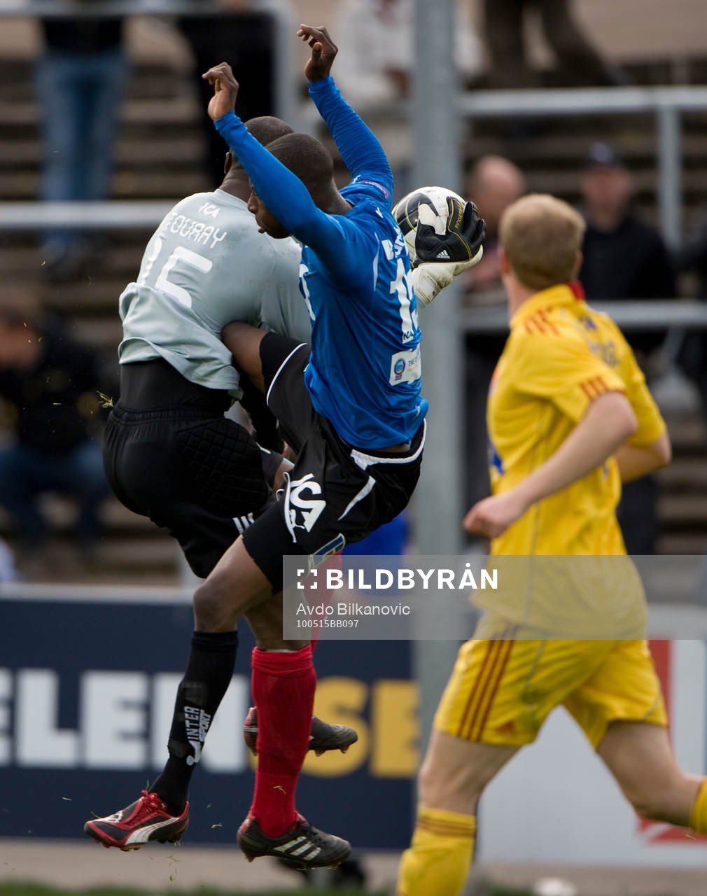 Joe Sise, Halmstad, Pa Dembo Touray, målvakt, Djurgården