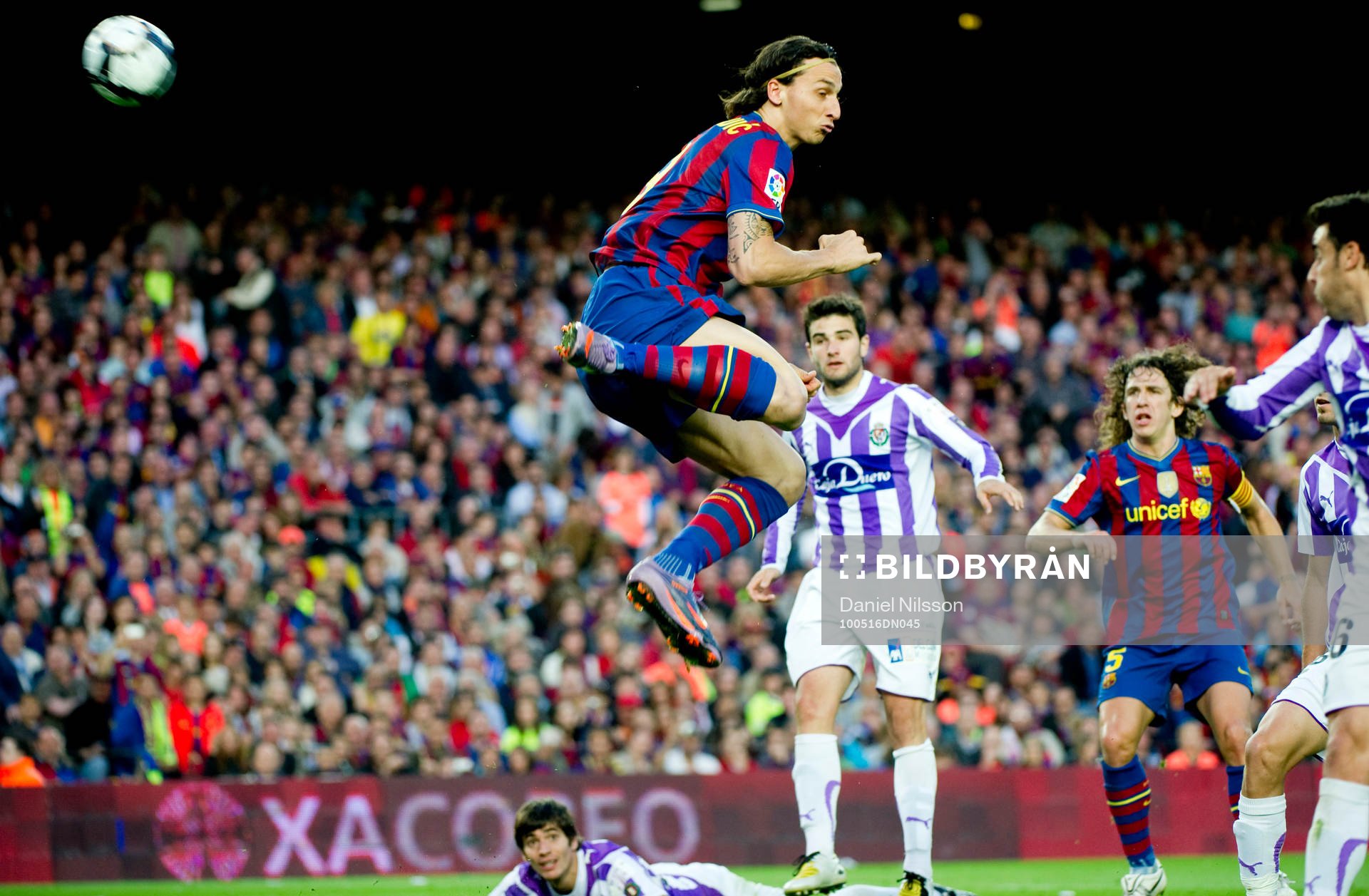 Zlatan Ibrahimovic, Barcelona klackar en boll, klack