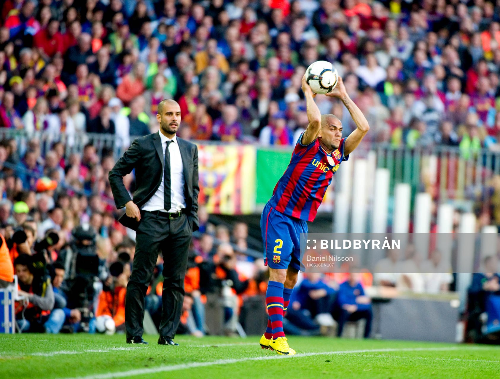 Dani Alves, Barcelona och Pep Guardiola, tränare