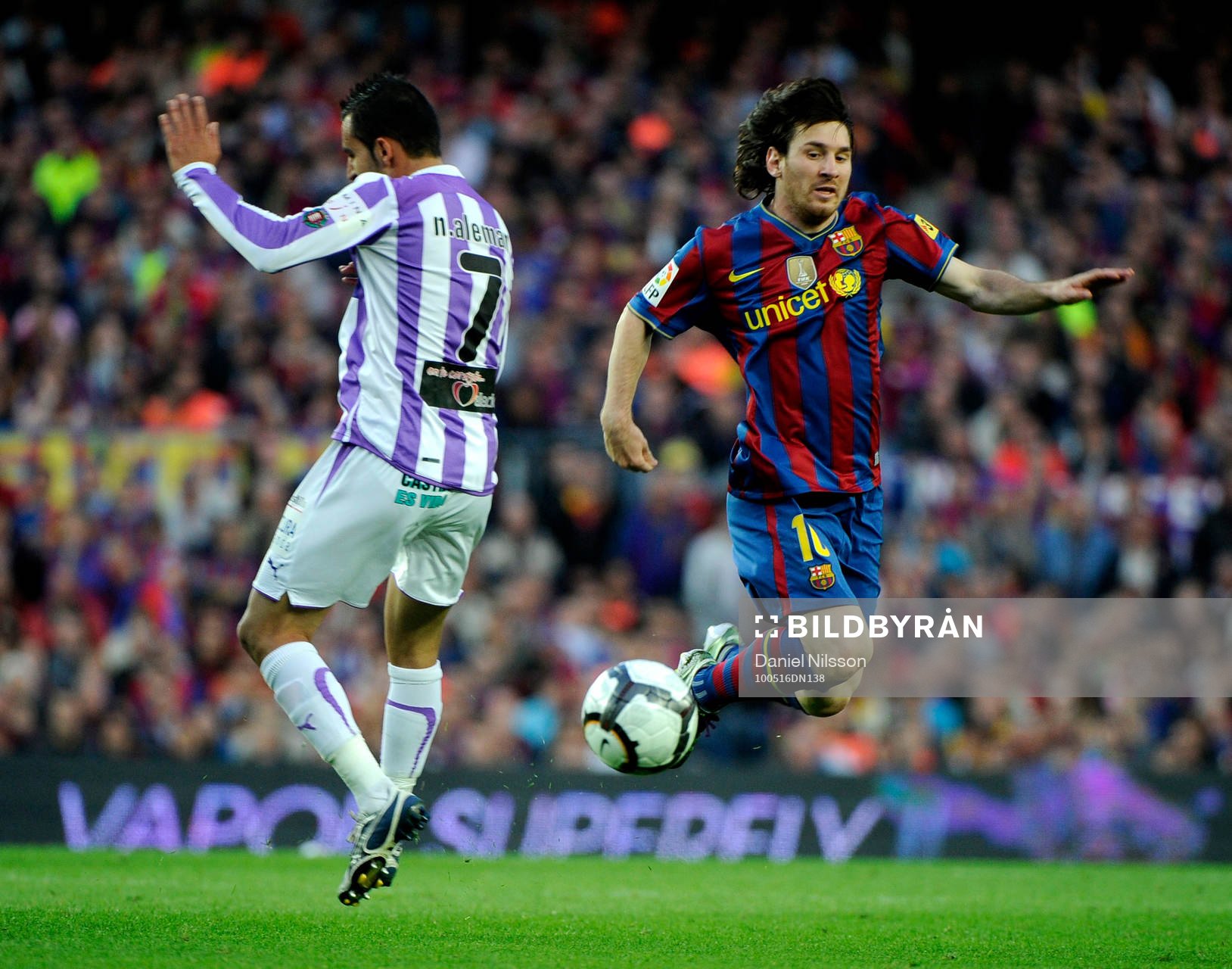 Lionel Messi, Barcelona tar sig igenom