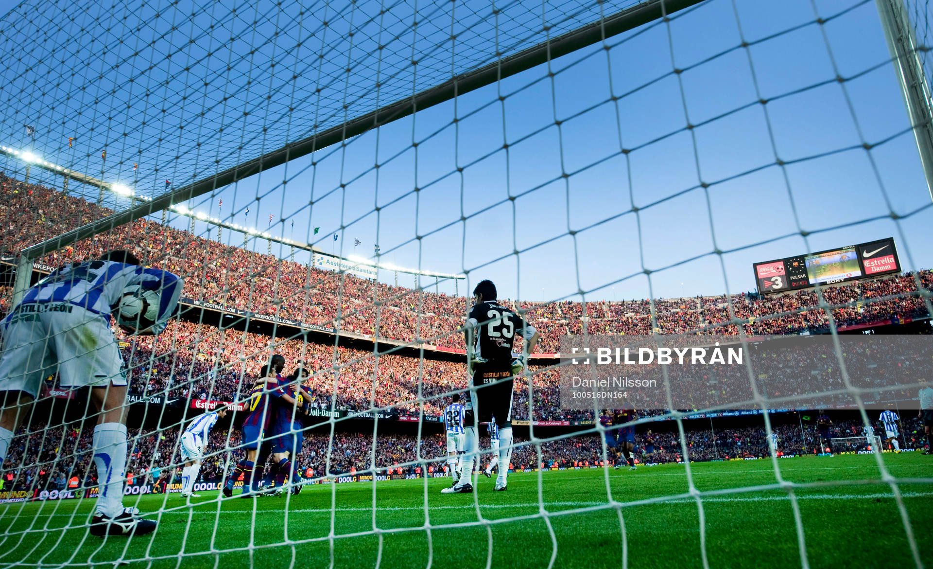 Barcelona spanska mästare. Lionel Messi har gjort mål och