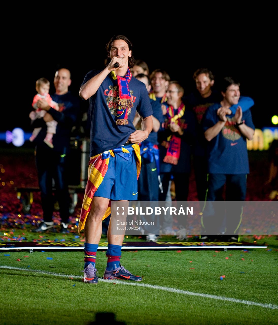 Barcelona spanska mästare. Zlatan Ibrahimovic håller tal