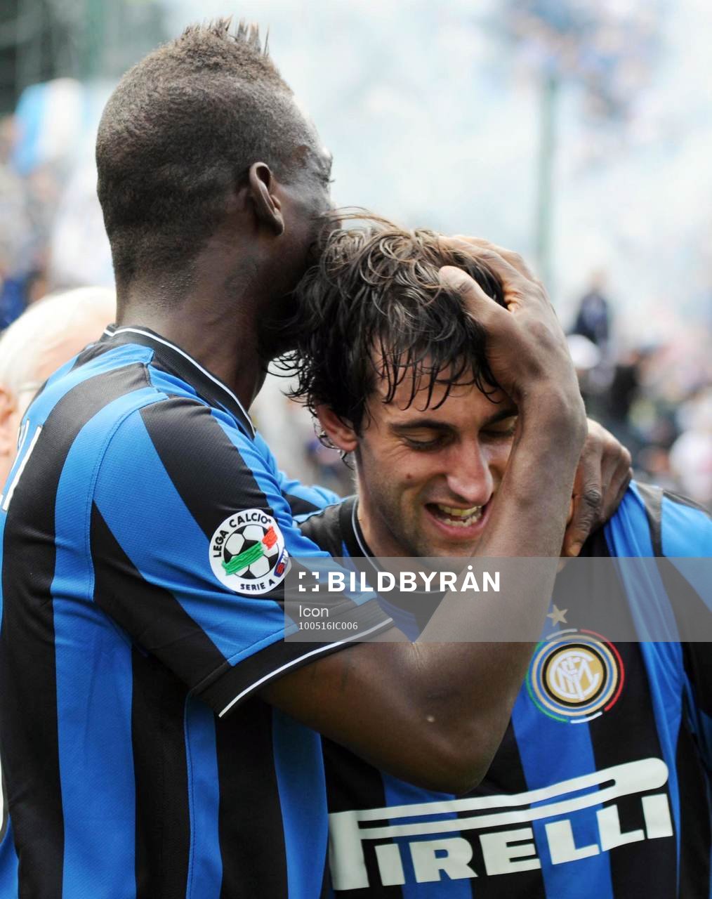 Diego MILITO, Inter, klappas om