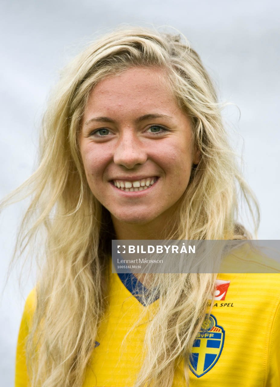 Amanda Hallesjö, porträtt