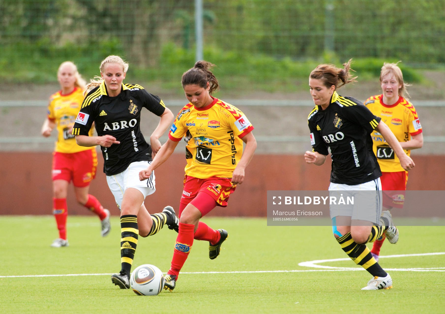 Lisa Klinga, Tyresö sliter hårt