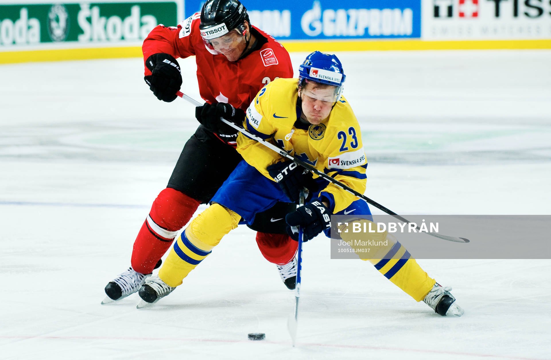 Marcel Jenni, Schweiz, och Linus Omark, Sverige