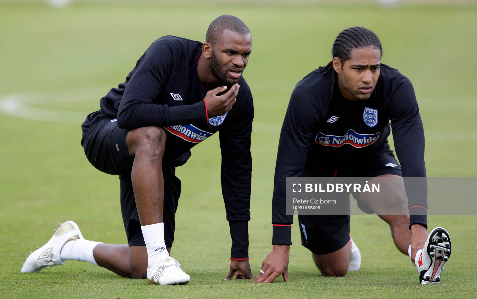 Darren Bent och Glen Johnson