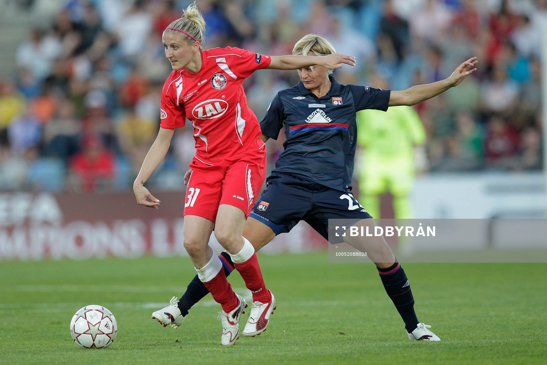 Anja Mittag, Potsdam och Amelie Rybeck, Lyon