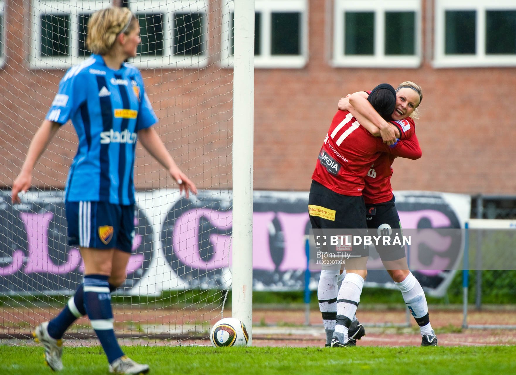  Caroline Frånberg, Djurgården, Susanne Moberg och Sofie Andersson, Kristianstad, jubel.