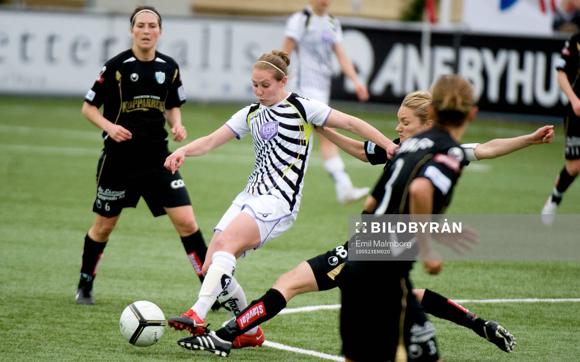 Manon Melis, LDB