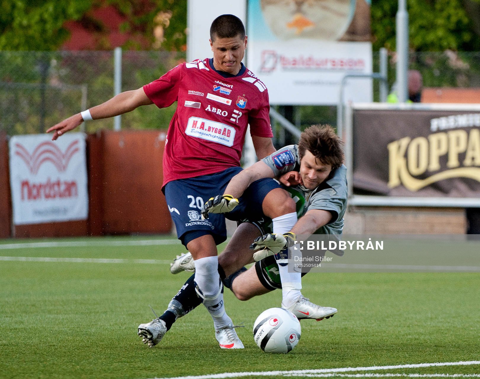 Emil Hedvall, målvakt Gefle. Luka Mijaljevic, Örgryte