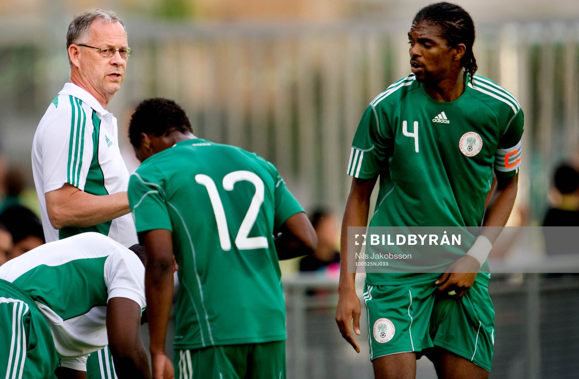 Lars Lagerbäck, förbundskapten Nigeria och Kanu Nwankwo,