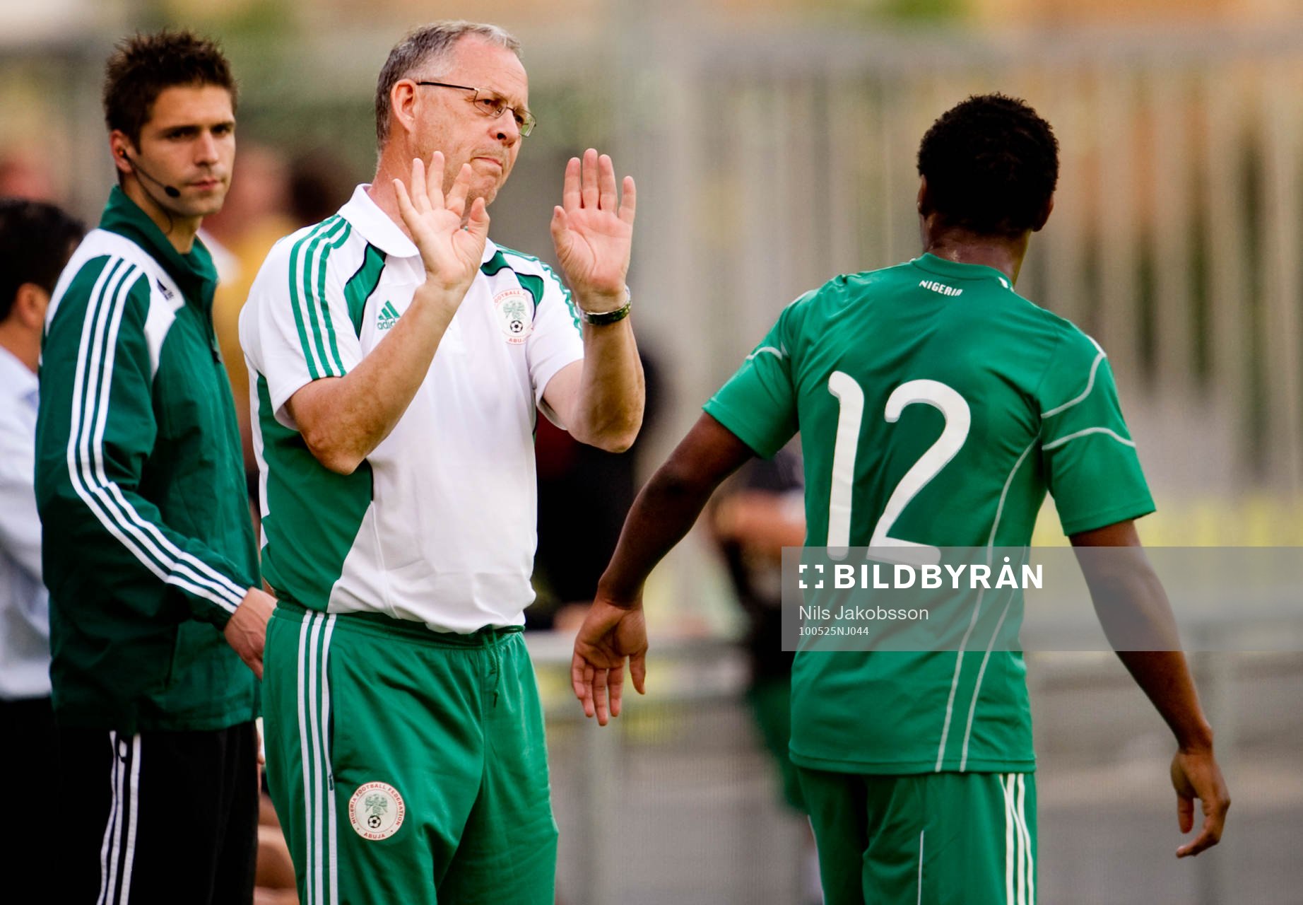 Lars Lagerbäck, förbundskapten Nigeria och Uche Kalu