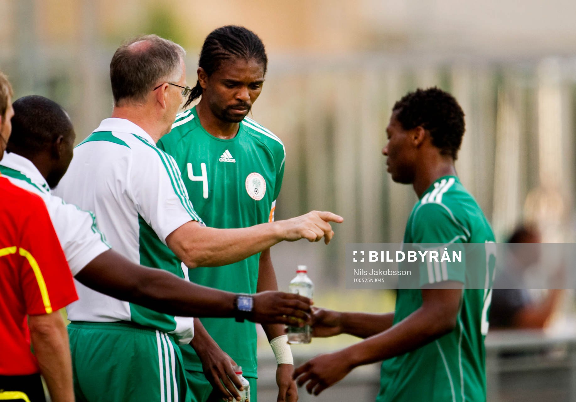 Lars Lagerbäck, förbundskapten Nigeria och Kanu Nwankwo,