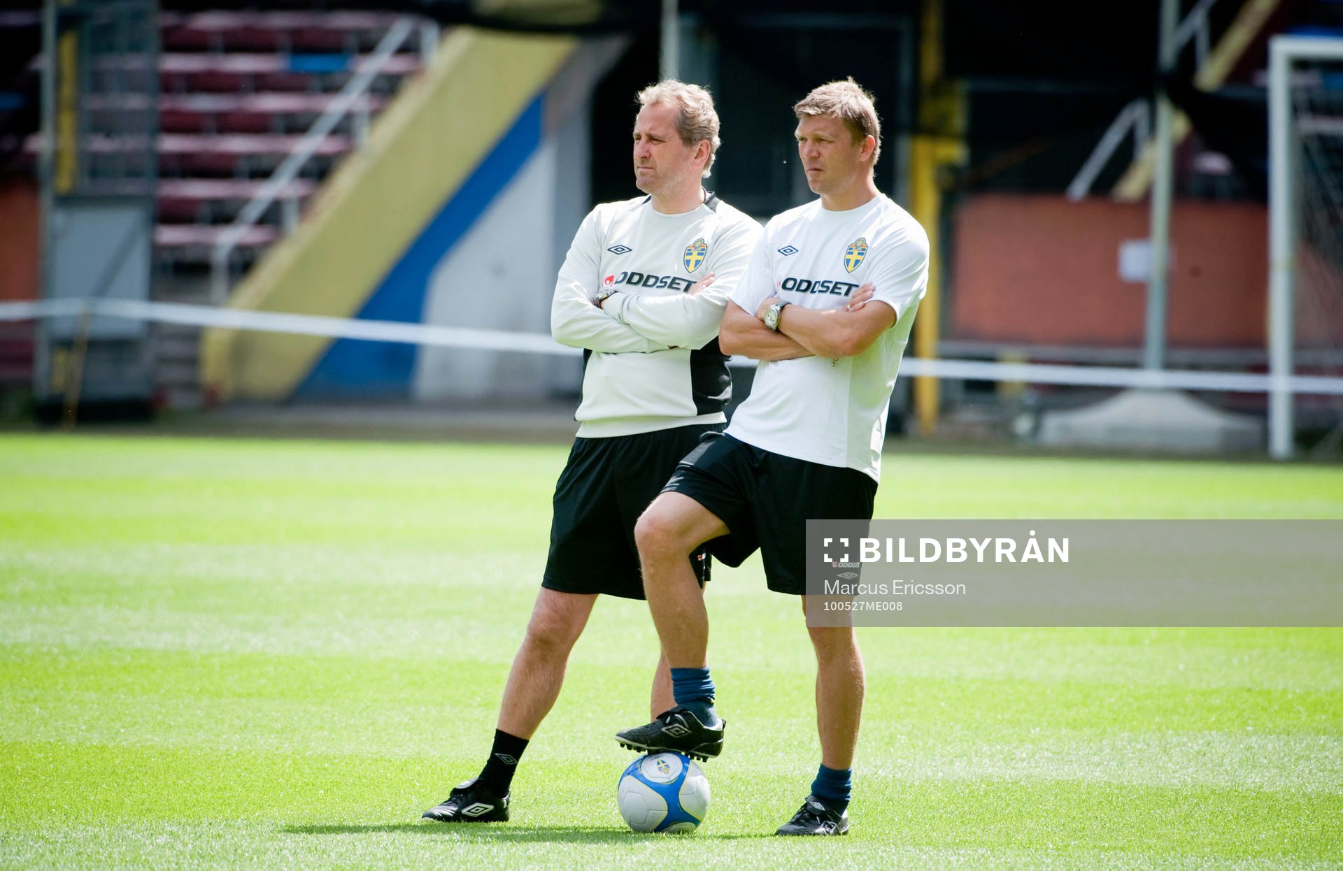  Träning på Råsunda. Erik hamrén, förbundskapten och Marcus Allbäck, team manager