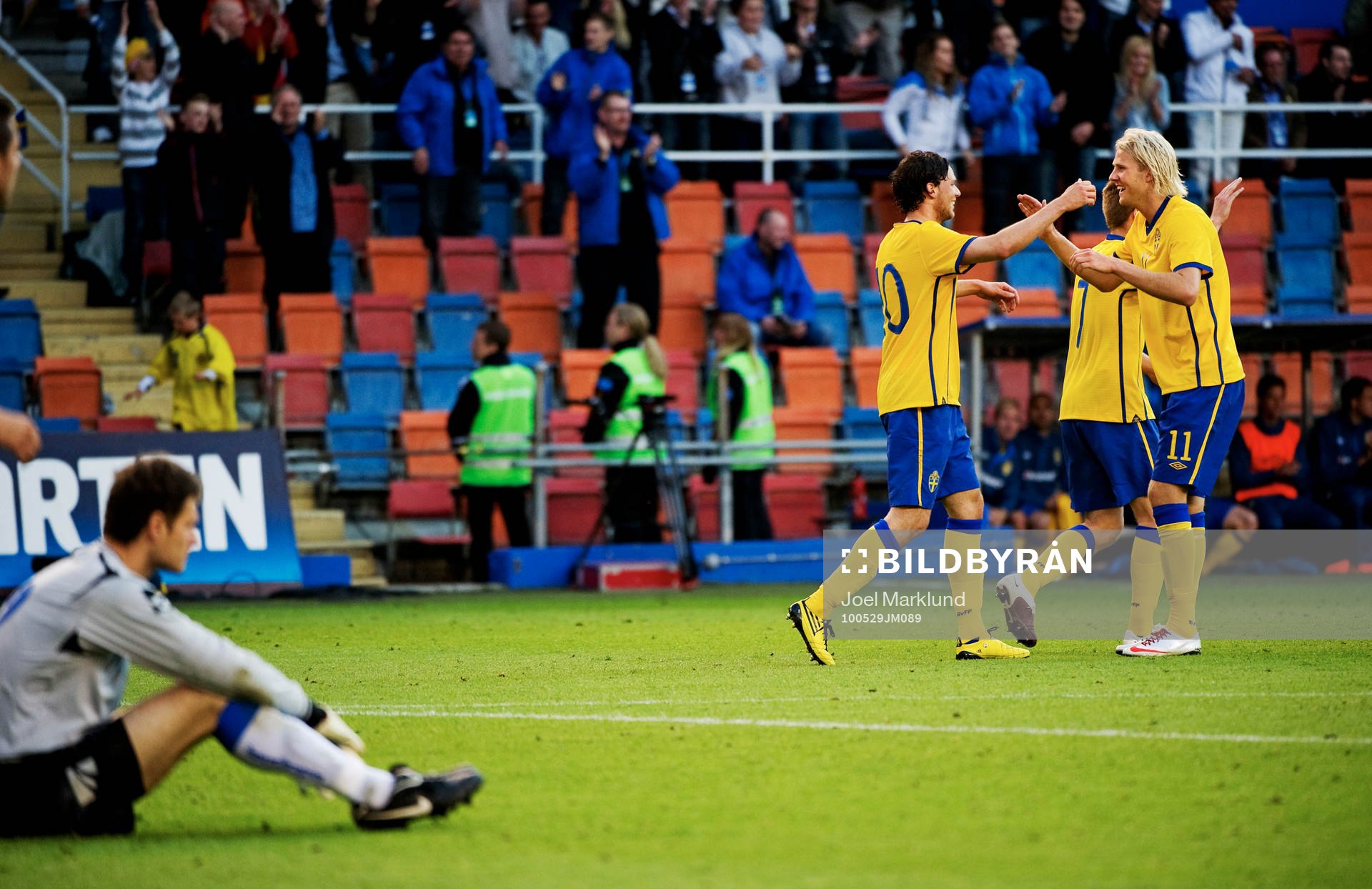 Marcus Berg och Ola Toivonen, Sverige, jubel efter 4-2-målet.