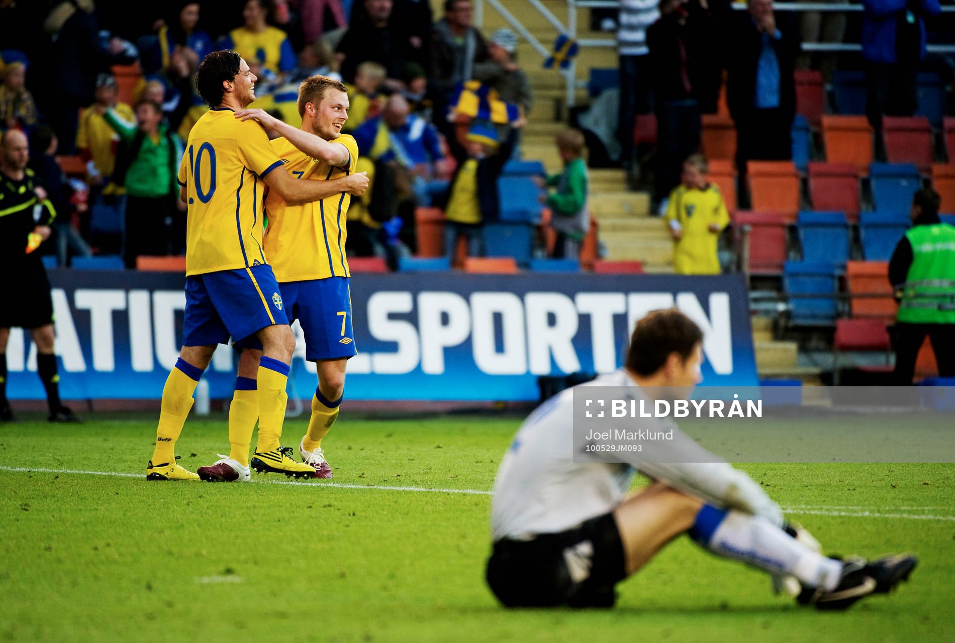  Marcus Berg och Sebastian Larsson, Sverige, jubel efter 4-2-målet.