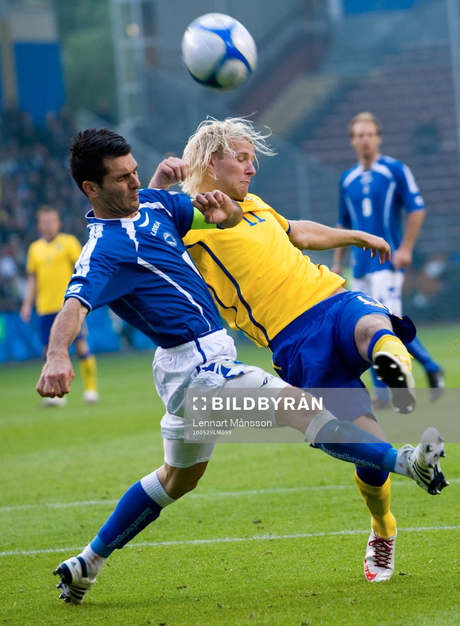 Ola Toivonen laddar