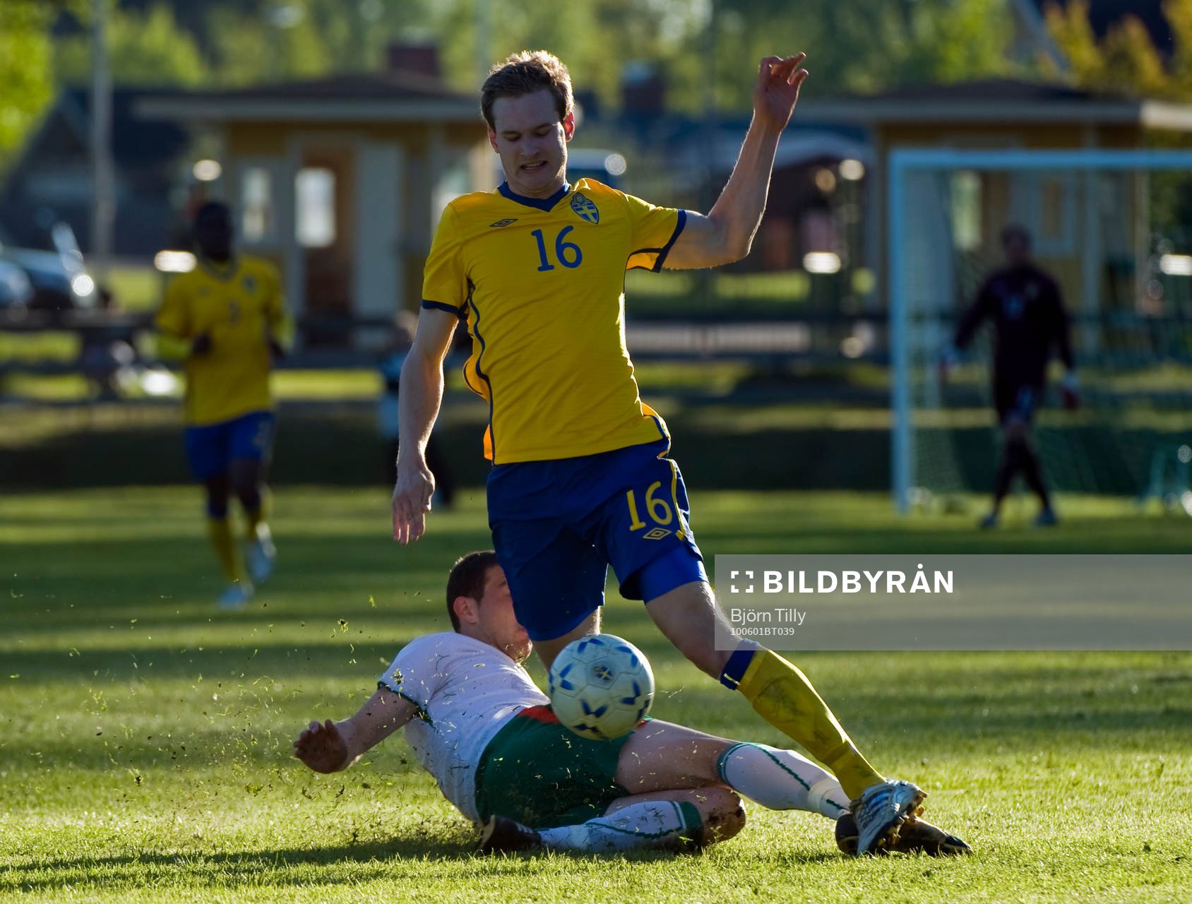 Anton Henningson, Sverige, tackling, glidtackling