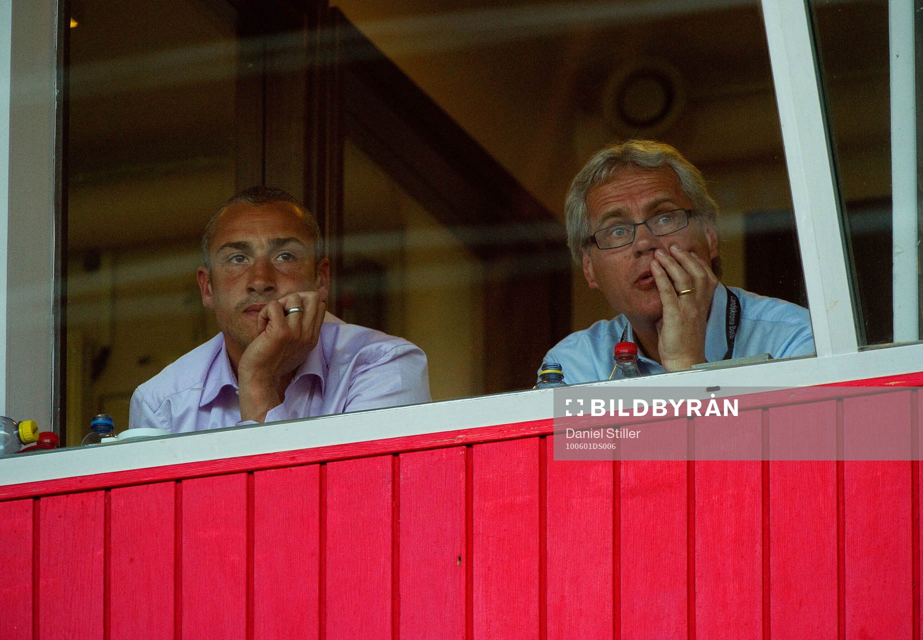 Henrik Larsson, tränare Landskrona, var avstängd och såg